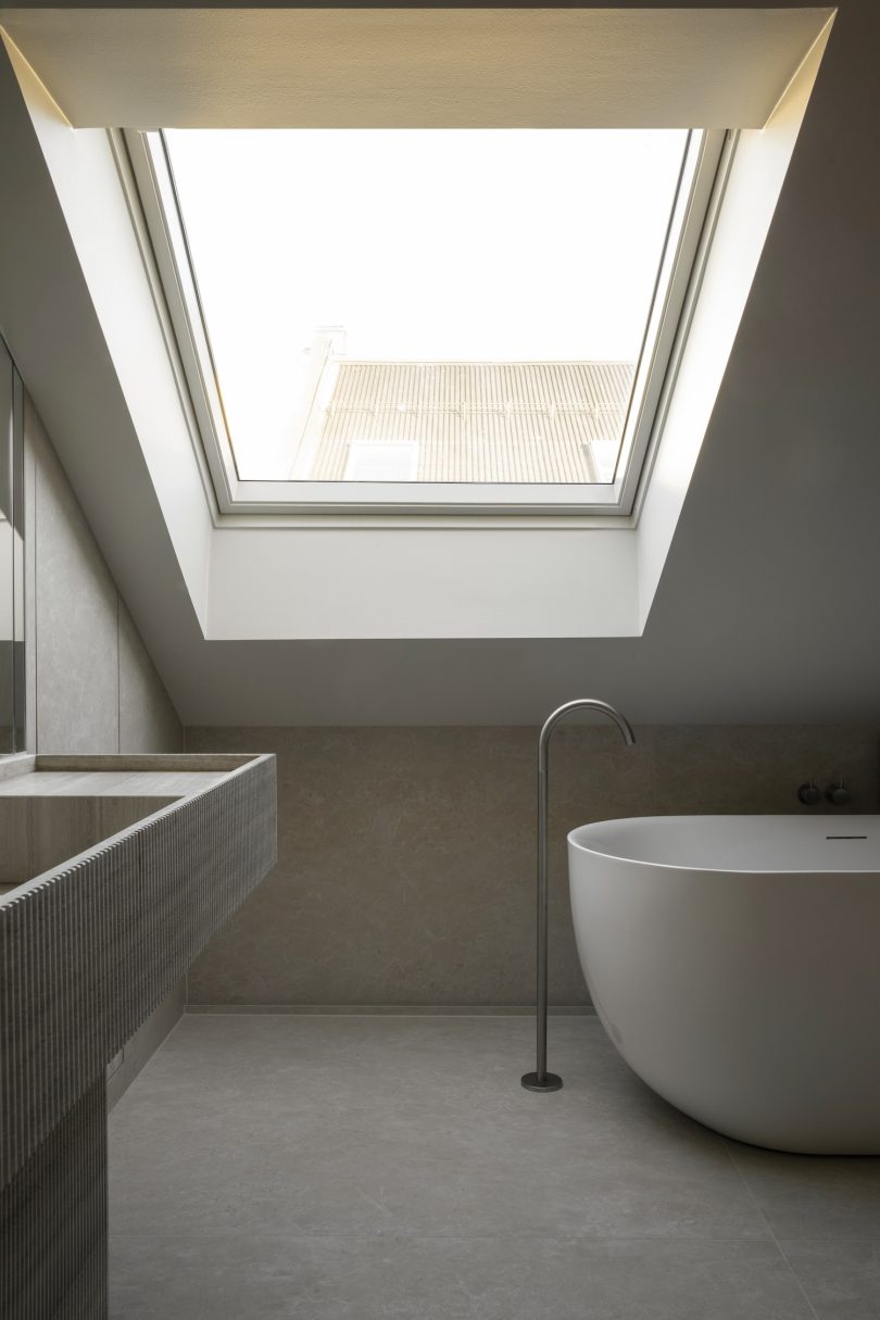 Oda Olafsrud设计的极简主义住宅DS Residence