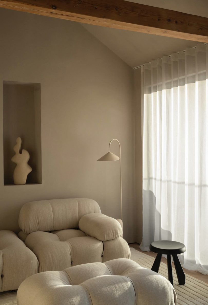 Oda Olafsrud设计的极简主义住宅DS Residence