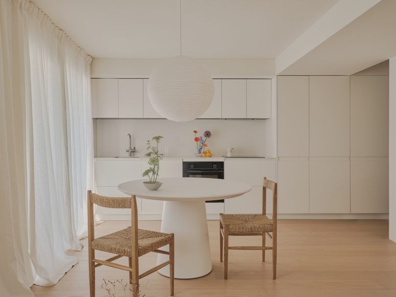 由Mata estudio设计的极简主义住宅Ese Interior