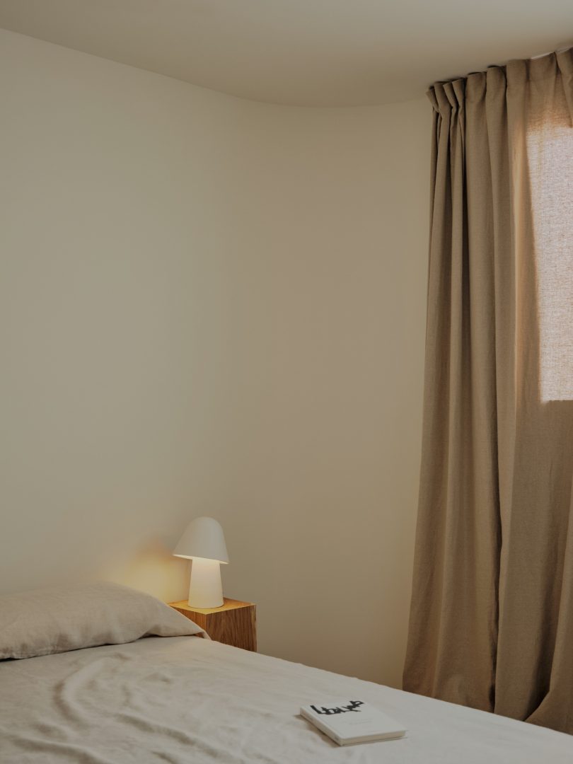 由Mata estudio设计的极简主义住宅Ese Interior