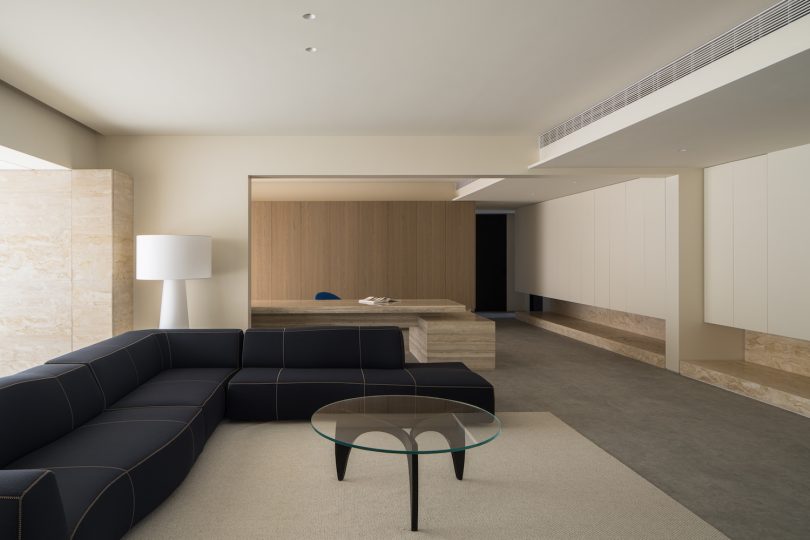 Shire Space Research设计的极简住宅Haining Residence