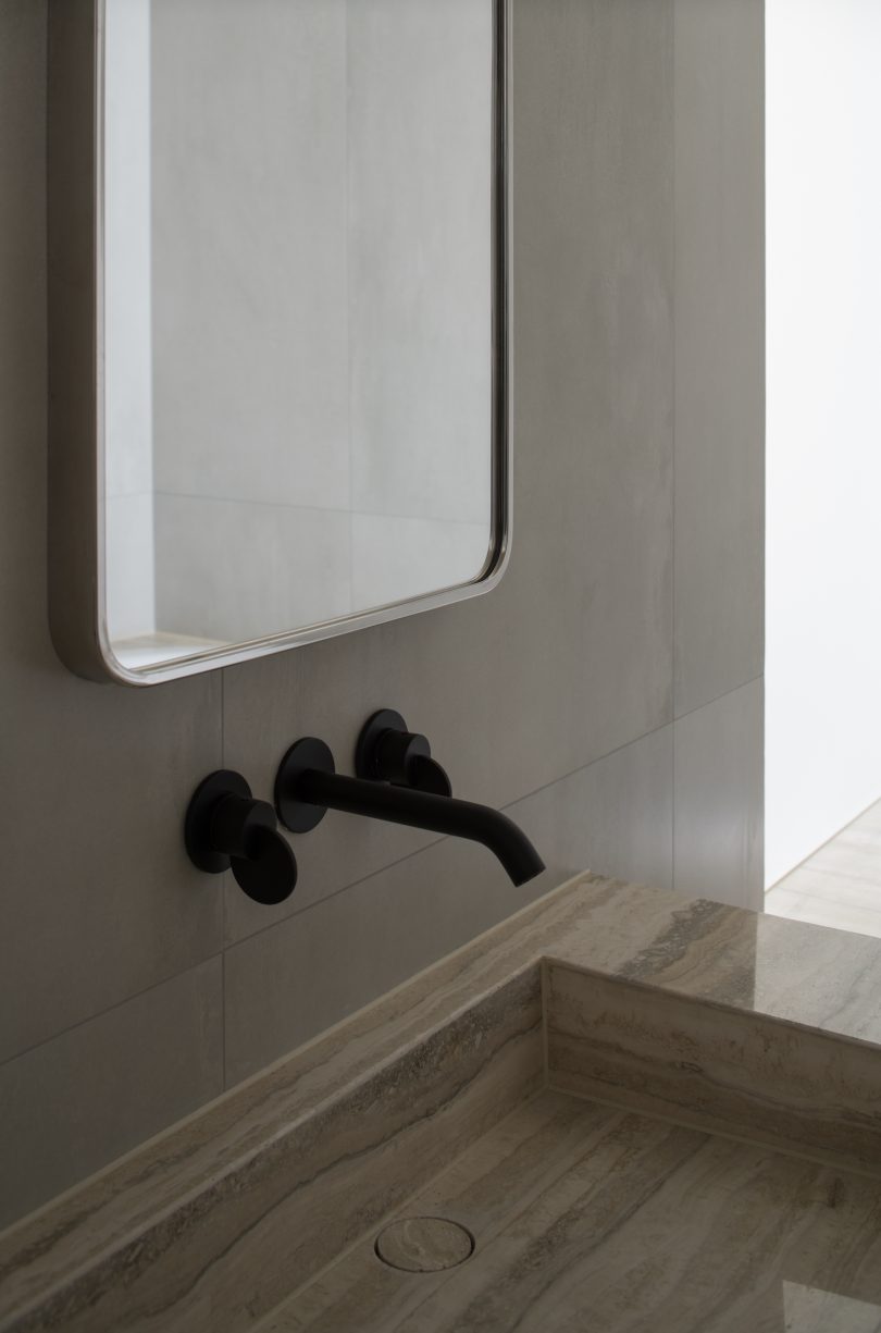 Shire Space Research设计的极简住宅Haining Residence