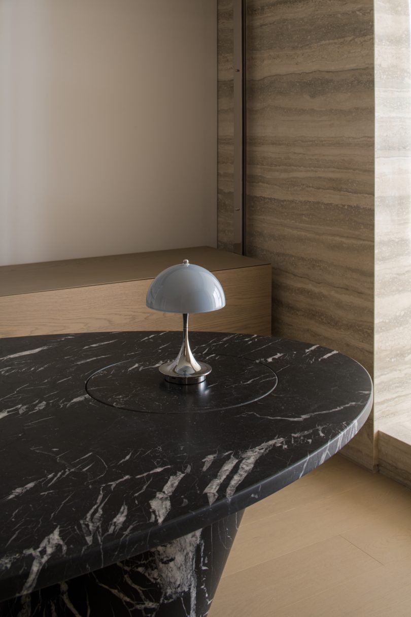 Shire Space Research设计的极简住宅Haining Residence