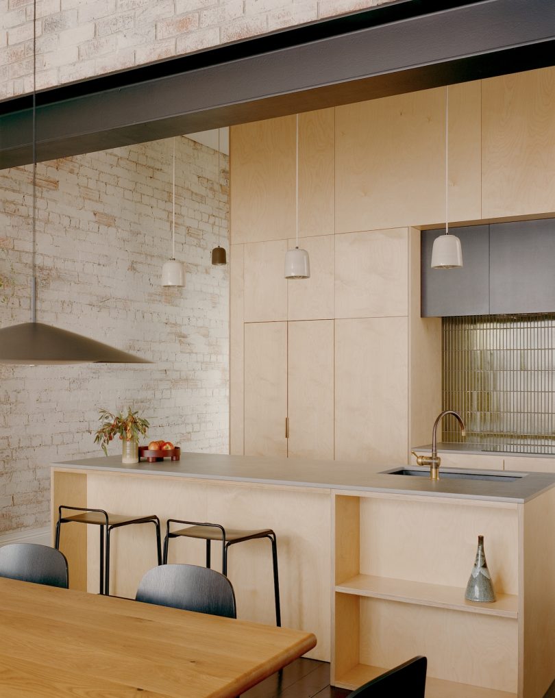 由Kart Projects设计的极简主义住宅House B