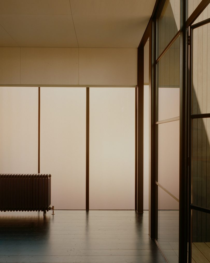 由Kart Projects设计的极简主义住宅House B