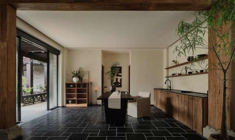 MOON DESIGN设计的极简住宅Shinoman Jinxin Courtyard