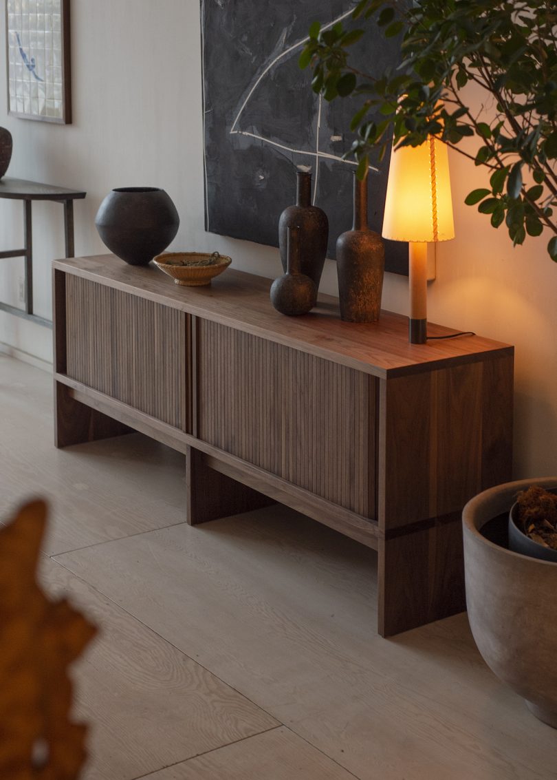 Thom Fougere再次将精致的极简主义设计带到Mjölk