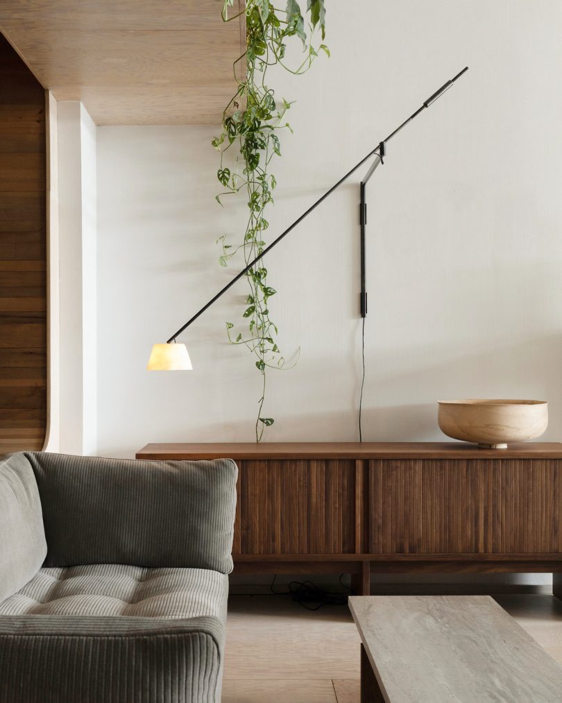 Thom Fougere再次将精致的极简主义设计带到Mjölk