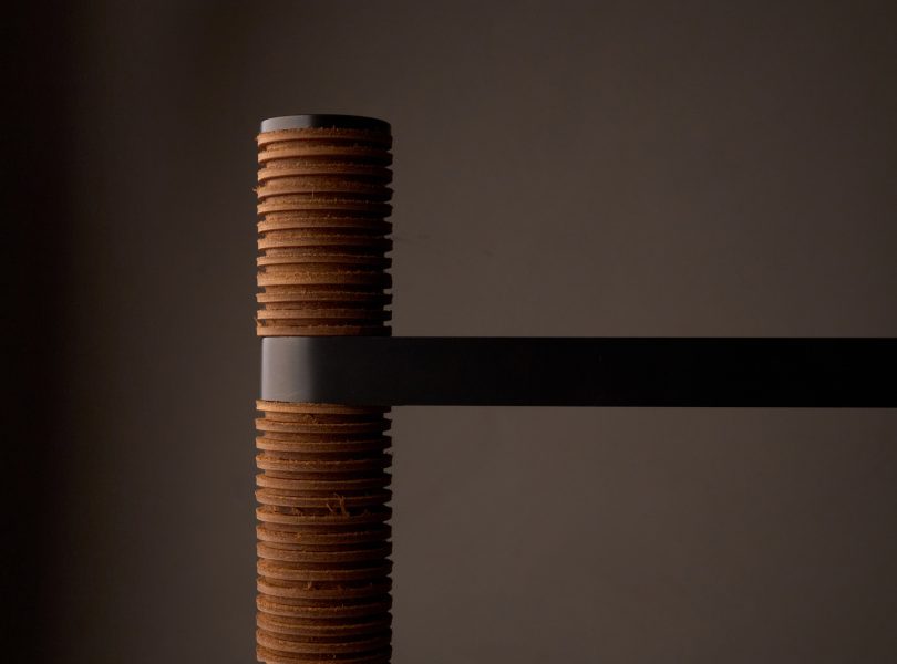 Studio Luddite设计的极简主义灯具Pell Chandelier