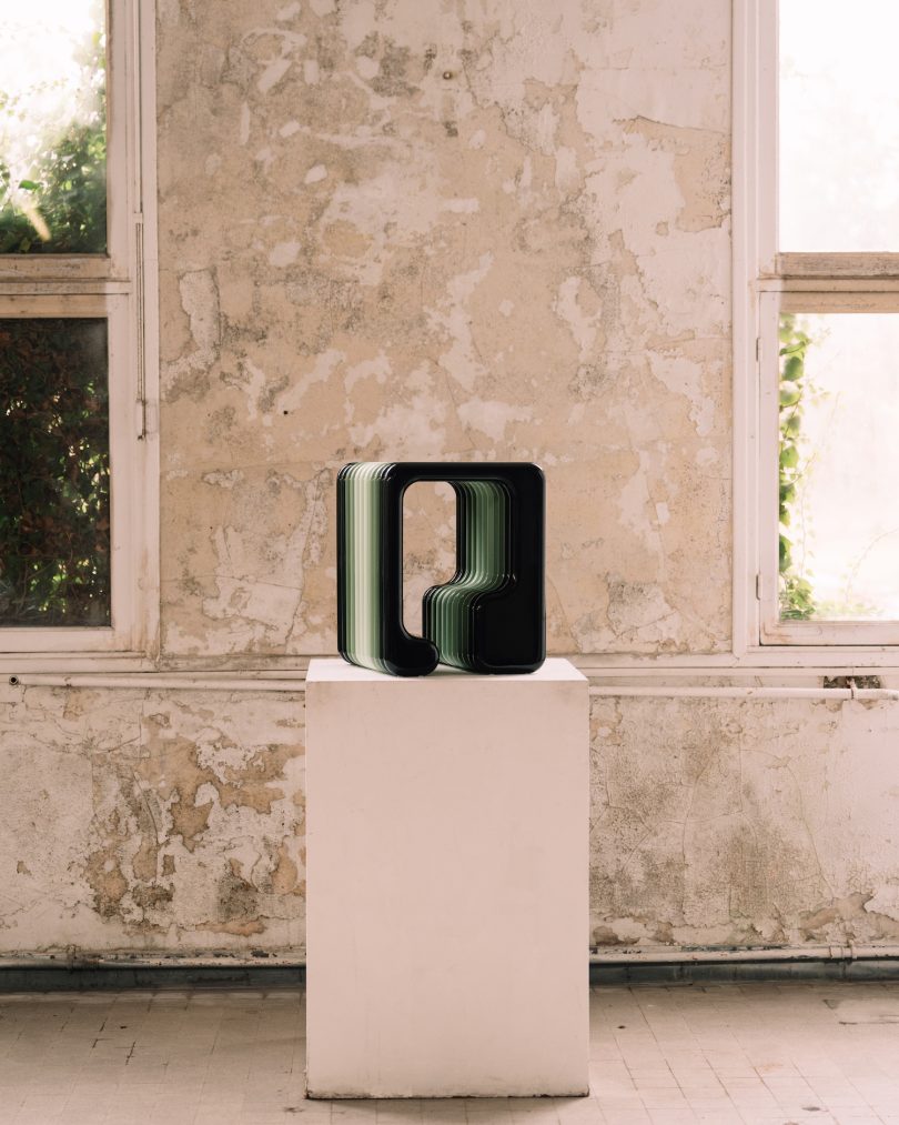 SENIMO设计的极简家具SHARPEI-BALLERINA-BOUDOIR