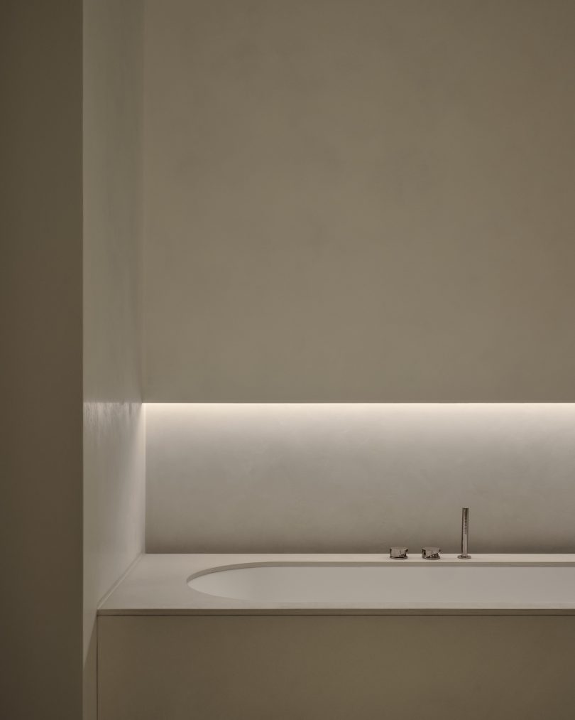 Mitchell Sweibel工作室设计的极简住宅Victoria