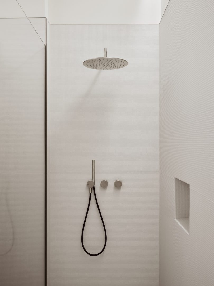 Mitchell Sweibel工作室设计的极简住宅Victoria