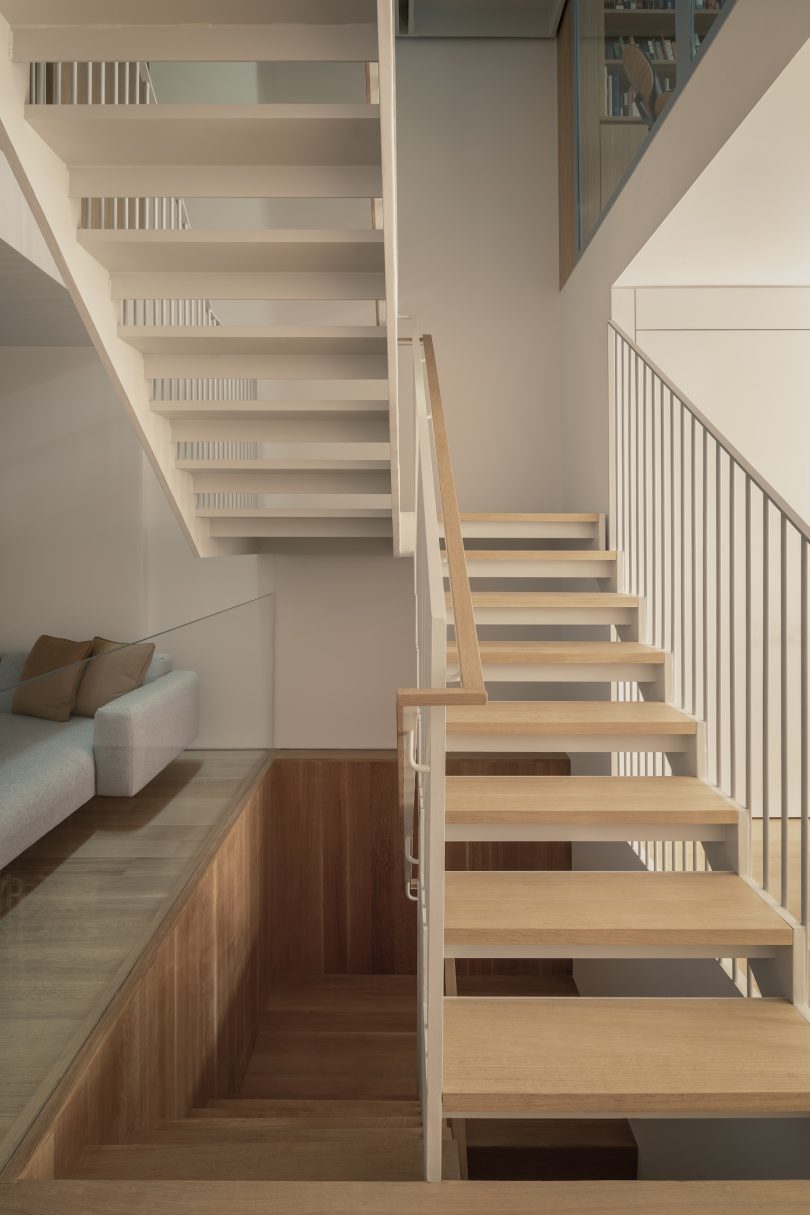 由Light+Air设计的极简主义住宅Void House