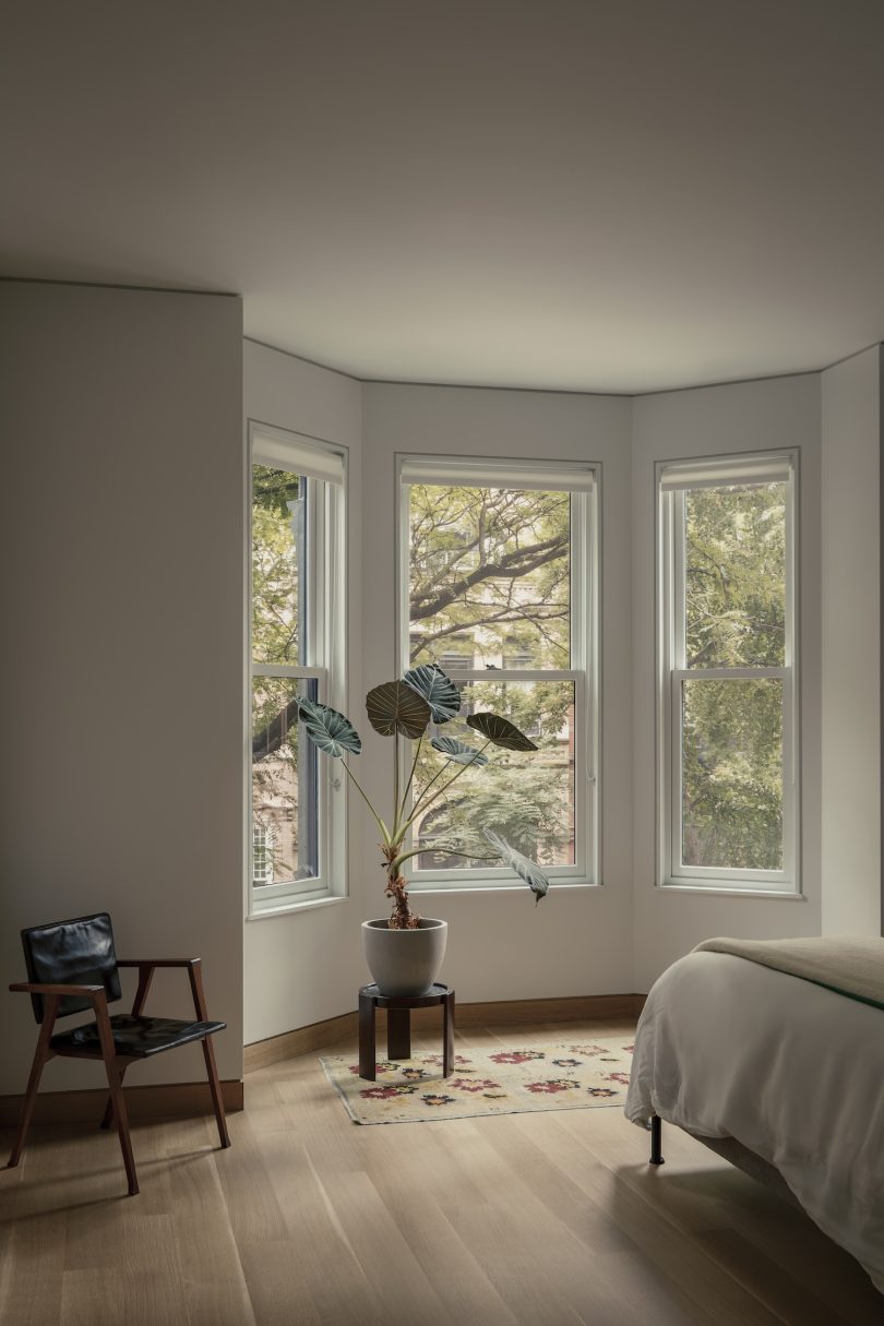 由Light+Air设计的极简主义住宅Void House