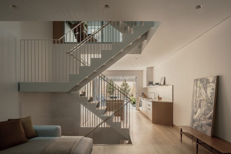 由Light+Air设计的极简主义住宅Void House