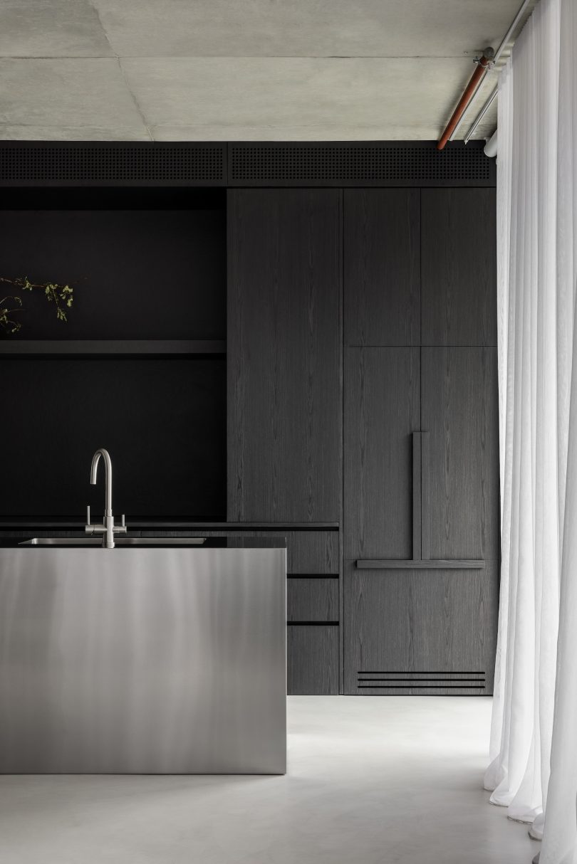 C. Kairouz Architects设计的极简住宅Waterloo Road