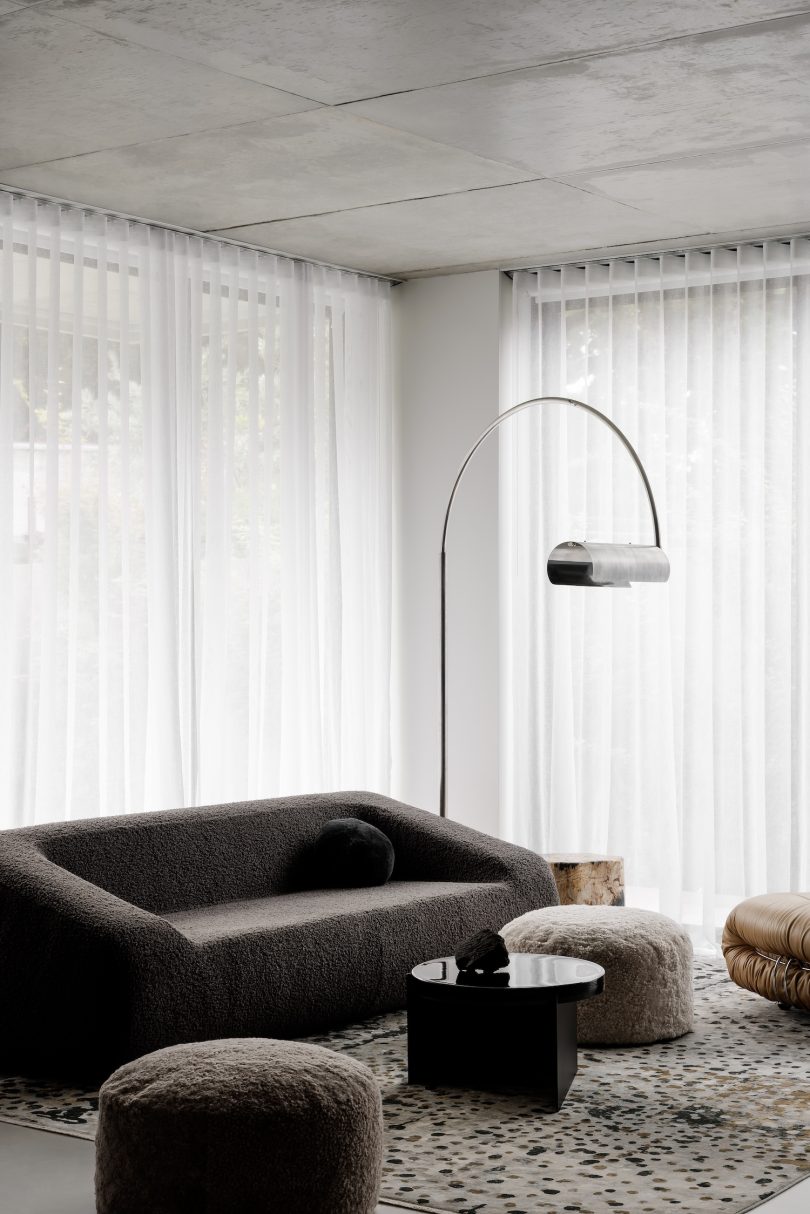 C. Kairouz Architects设计的极简住宅Waterloo Road