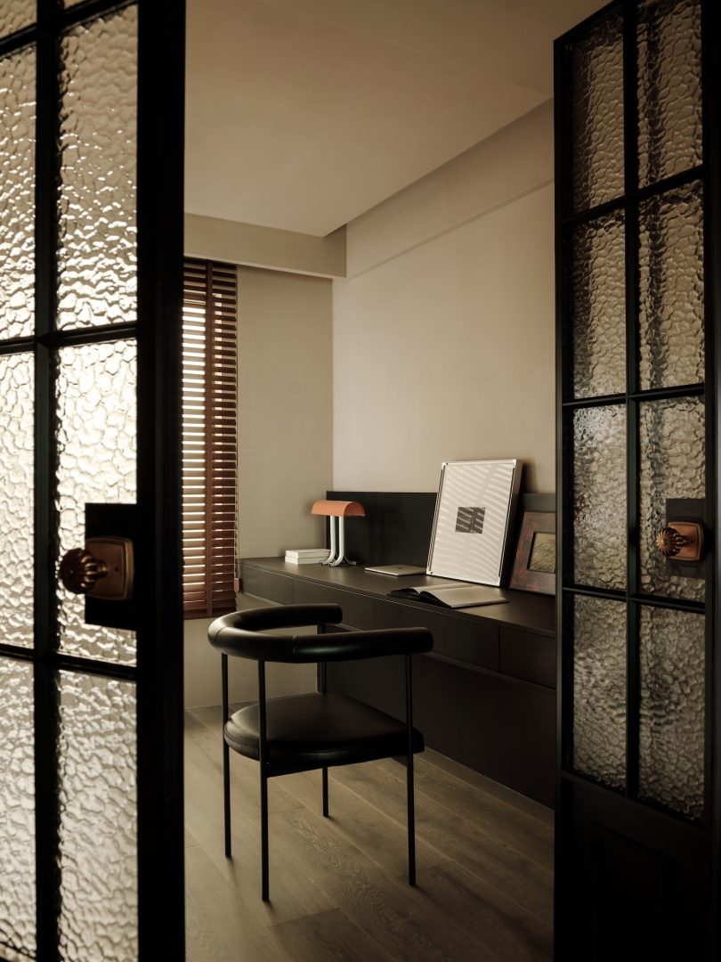 由Xiwei Design设计的极简公寓Chengdu Apartment