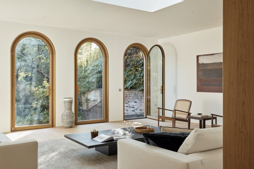 Joseph Mills Architects设计的极简住宅Laurie House