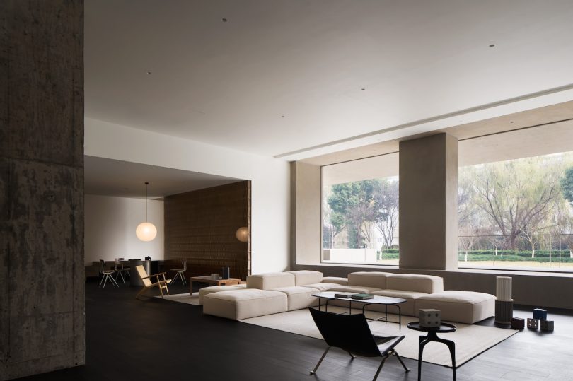 由Moye Design设计的极简主义空间Mutina