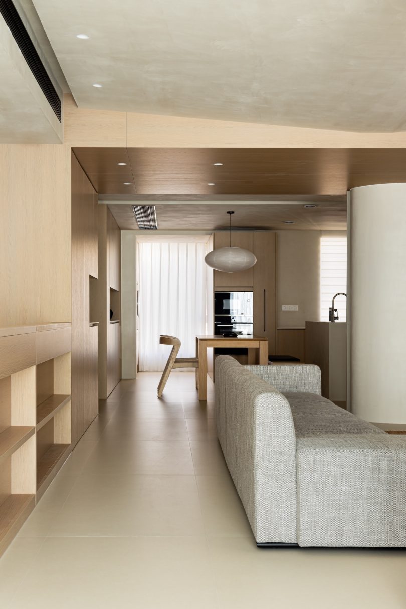 由DONGJIDESIGN设计的极简公寓Warm Habitat