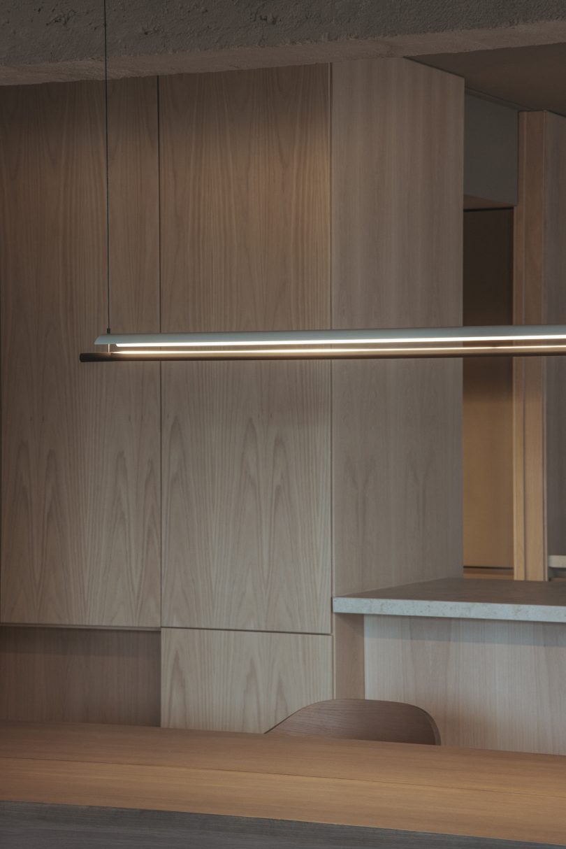 Francesc Rifé Studio设计的极简公寓BV Apartment