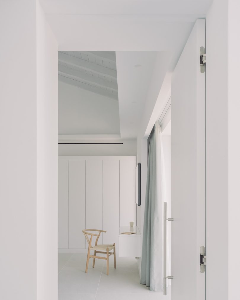 Georgios Apostolopoulos设计的极简住宅Corfu House