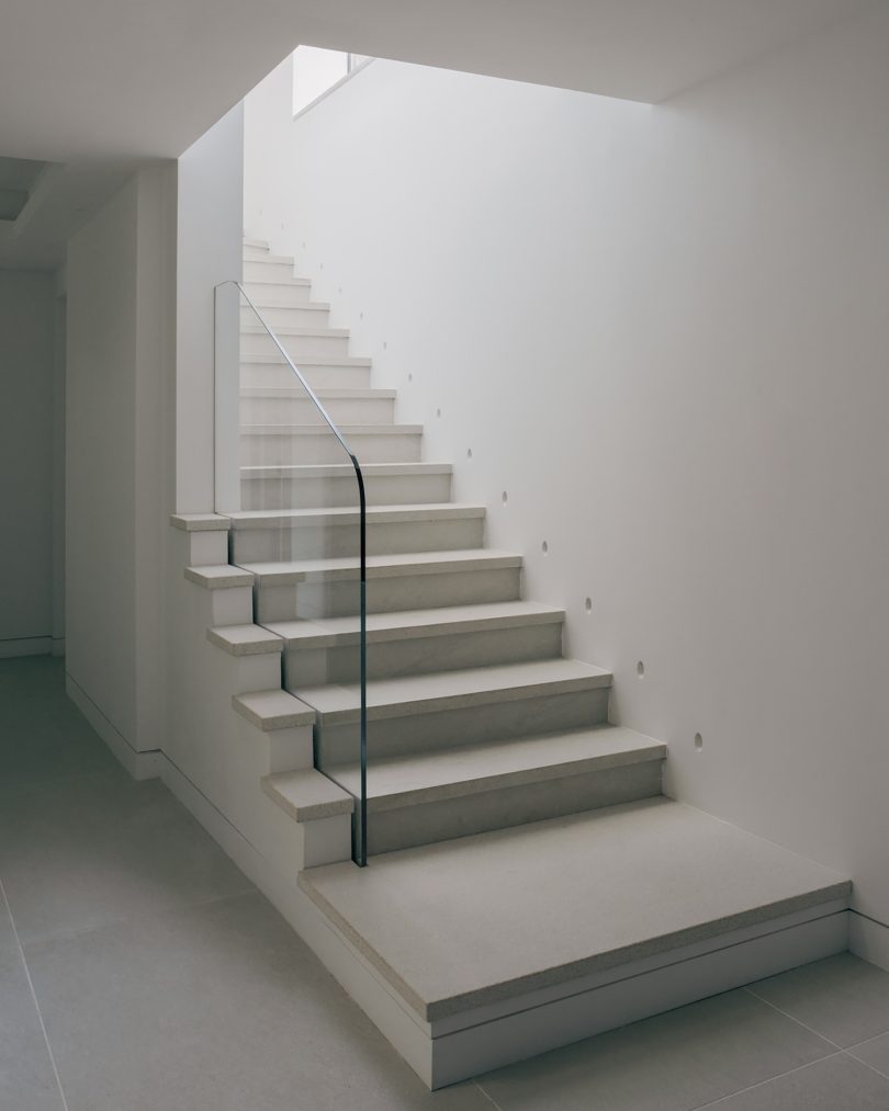 Georgios Apostolopoulos设计的极简住宅Corfu House