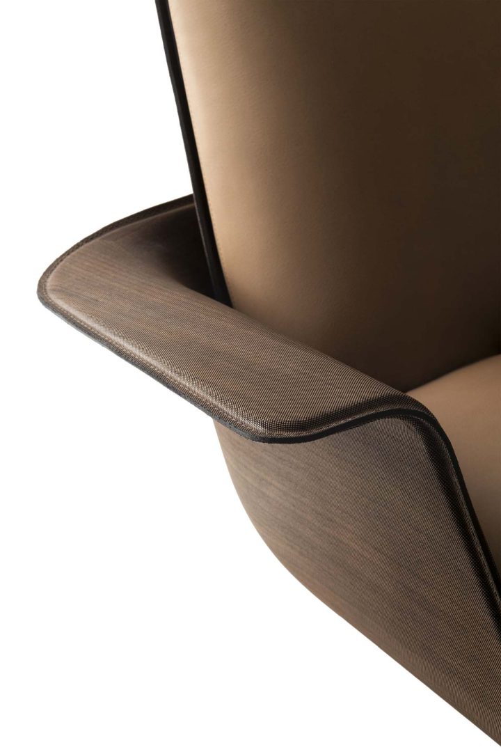 意大利家具品牌:Giorgetti木材形状的柔软度