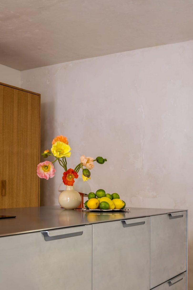 由Atelier Leymarie Gourdon设计的极简住宅Goncourt