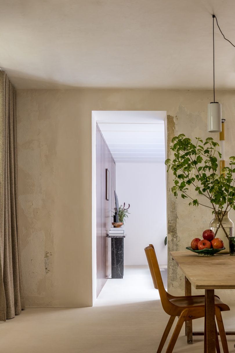 由Atelier Leymarie Gourdon设计的极简住宅Goncourt