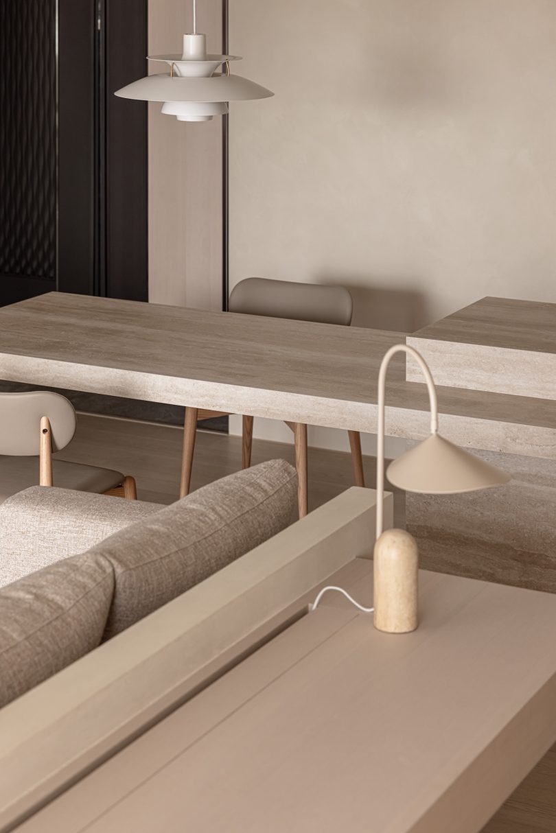 由CJ.DE设计的极简主义公寓 J House