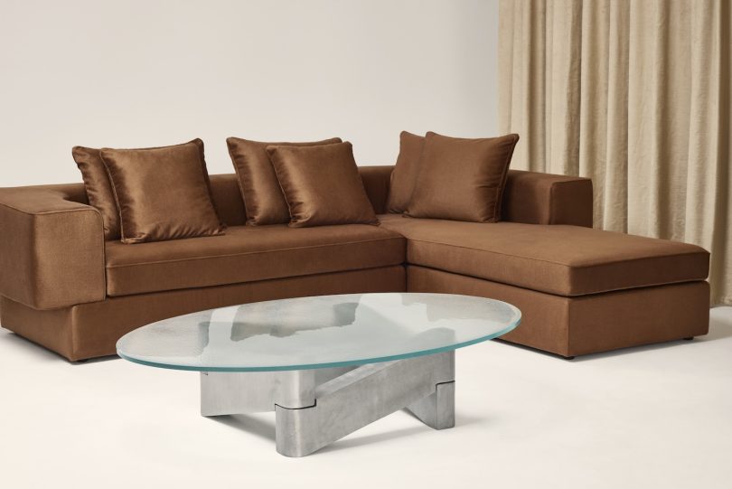 Anthony Guerrée设计的极简咖啡桌Marfa Table
