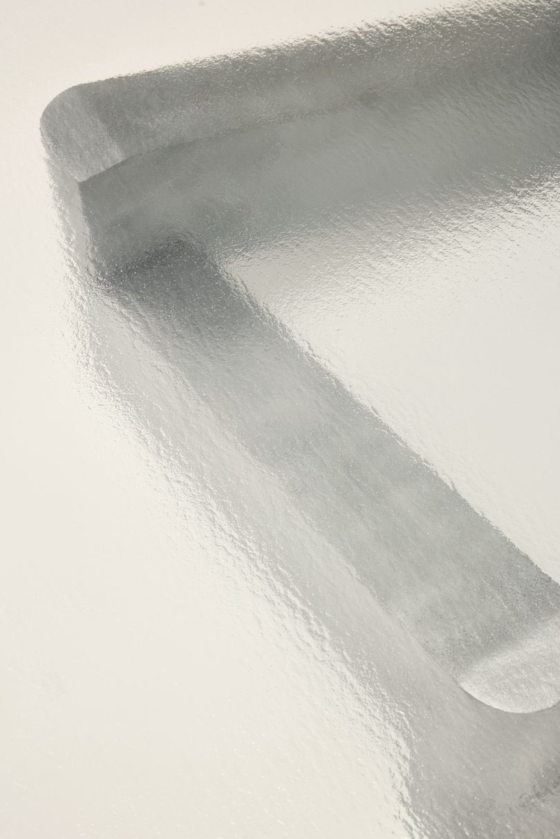 Anthony Guerrée设计的极简咖啡桌Marfa Table