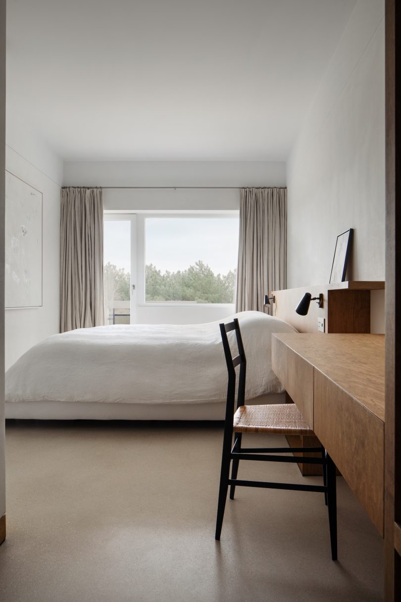 由Stef Claes设计的极简主义住宅Seaside Retreat