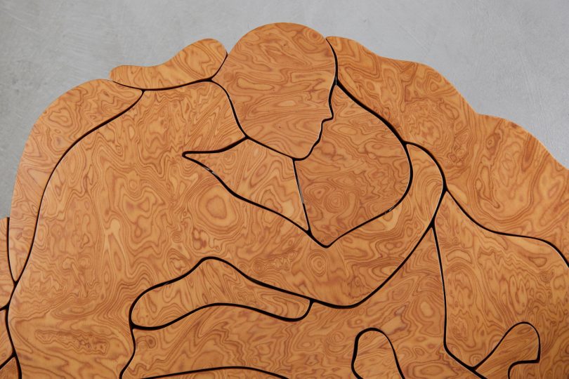 Drew Abrahamson设计的极简桌子Lignum Sanctum