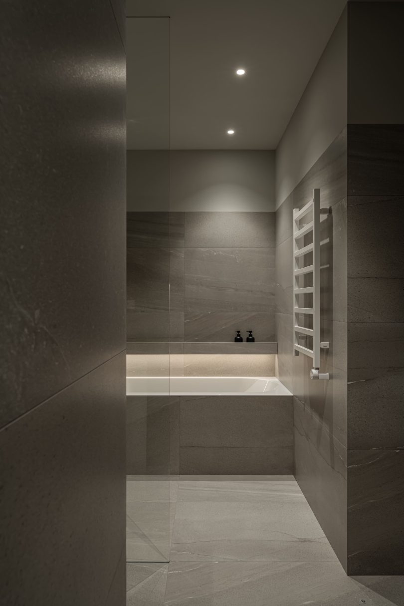 由Sivak+Partners设计的极简住宅Linden 9.2