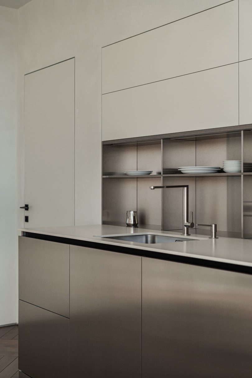 由Sivak+Partners设计的极简住宅Linden 9.2