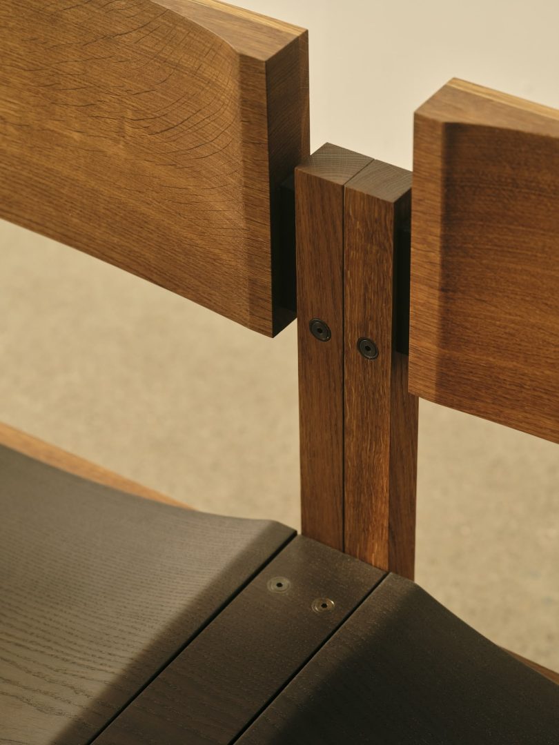 由Amanda Lilholt设计的极简长凳Slagbænk