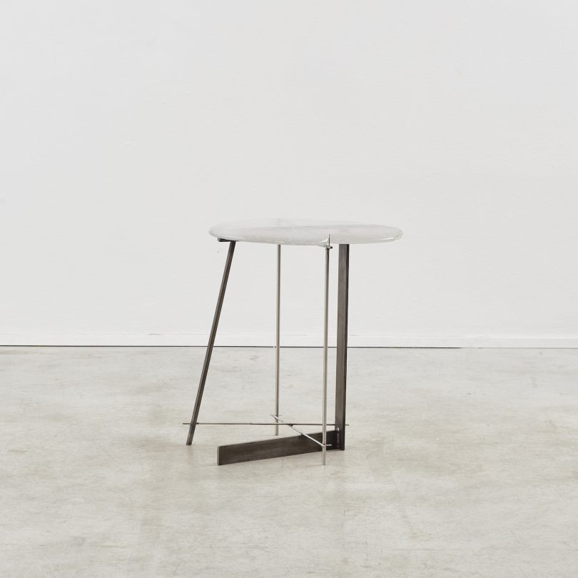 Grace Prince设计的极简主义家具Held Absence