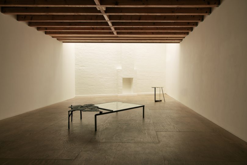 Grace Prince设计的极简主义家具Held Absence