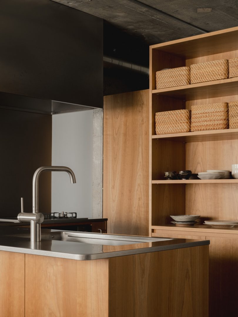 Associates设计的极简主义住宅House in Hakusan