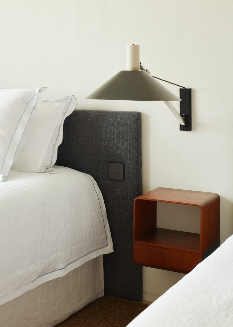 Charlotte Vercruysse设计的极简住宅Residence RII