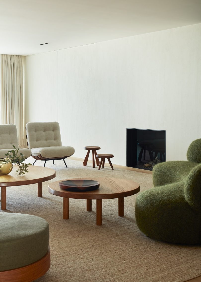 Charlotte Vercruysse设计的极简住宅Residence RII