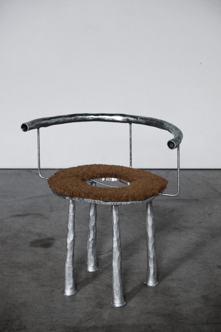 Thomas Serruys设计的极简扶手椅Resourcer Armchair