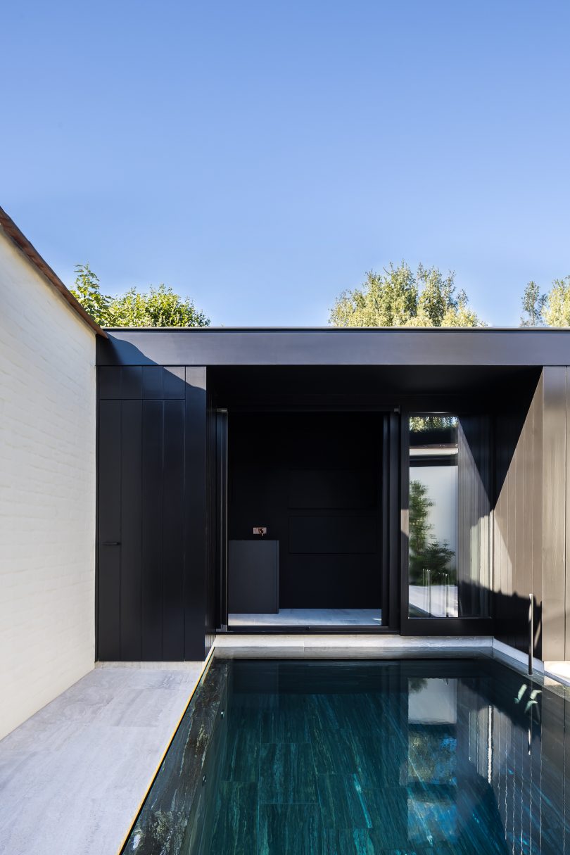 Frederic Kielemoes Interieurarchitect设计的极简住宅VP Brugge