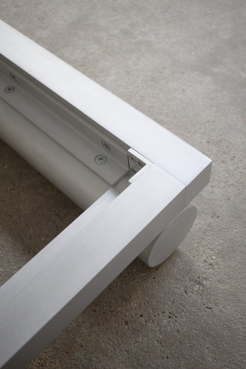 伦敦工作室 1 0 0 9 设计的极简的床03/01 Bed