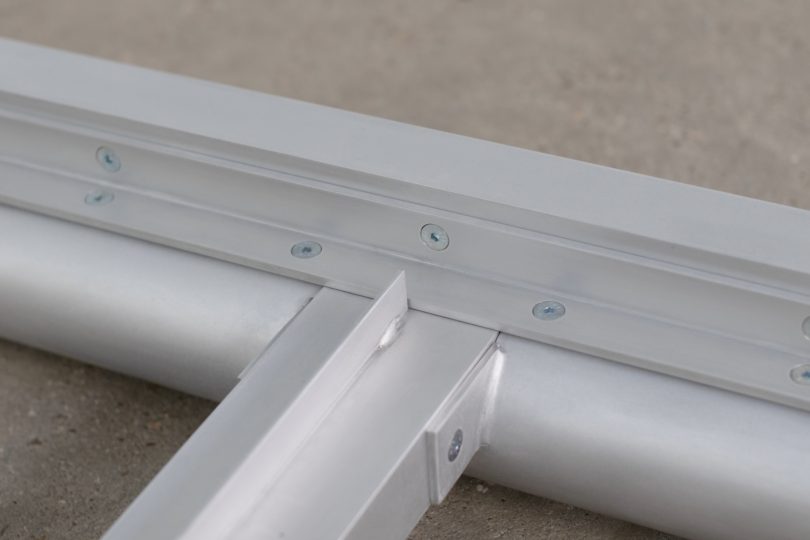 伦敦工作室 1 0 0 9 设计的极简的床03/01 Bed