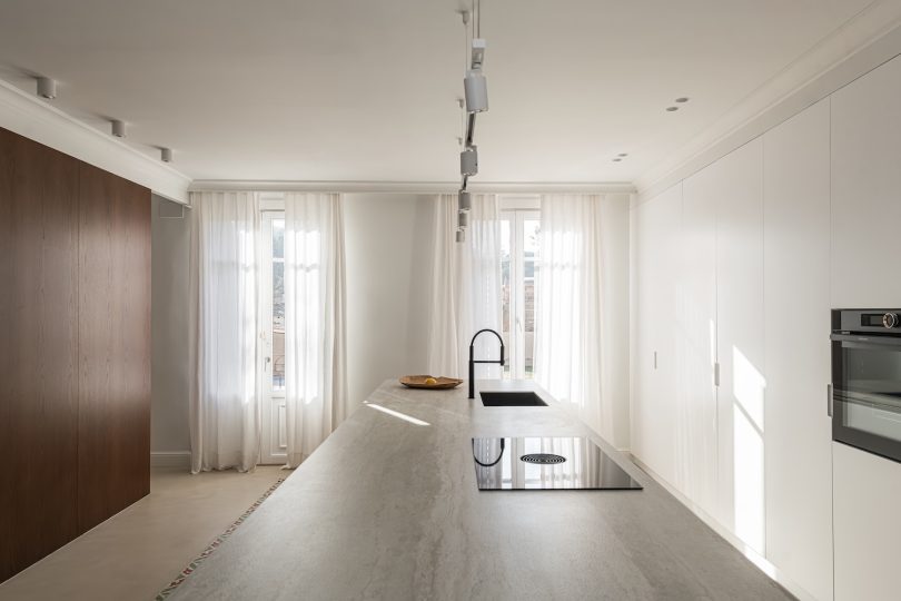 由Dröm Living设计的极简主义住宅Bellavista