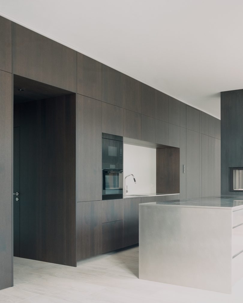 由Atelier Rampazzi设计的极简主义住宅GIG